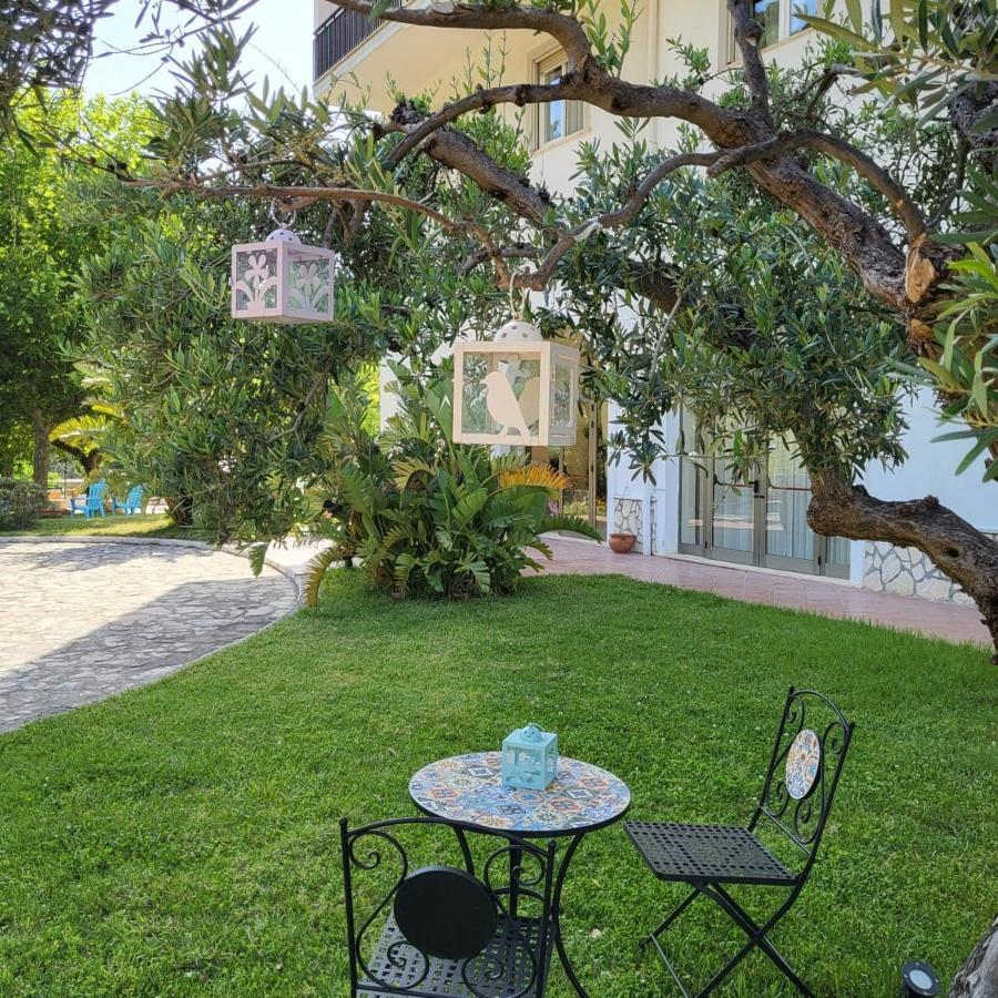 Hotel Parco Delle Rose 아쿠아페사 외부 사진