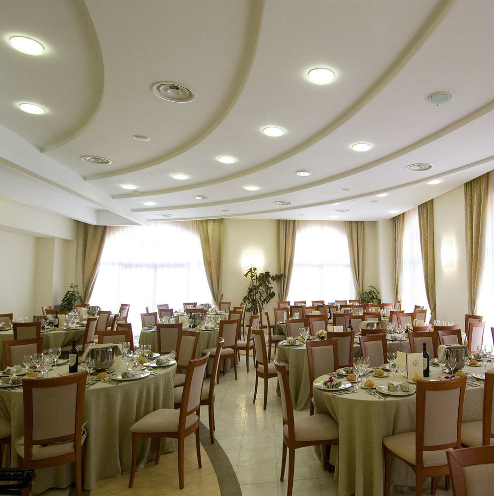 Hotel Parco Delle Rose 아쿠아페사 외부 사진