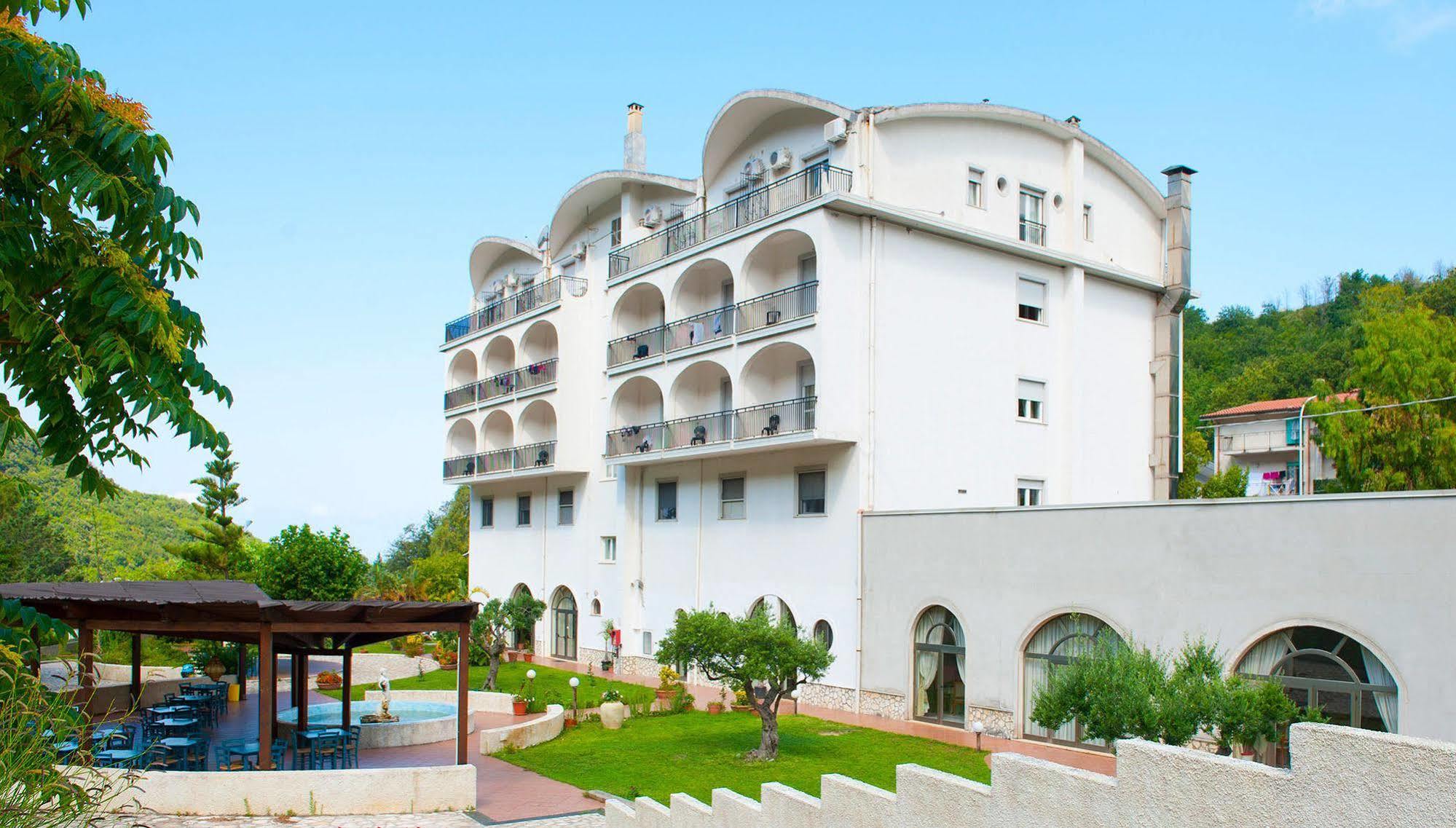Hotel Parco Delle Rose 아쿠아페사 외부 사진